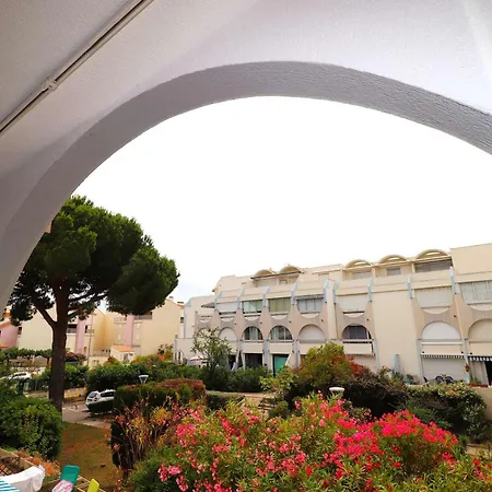 Apartment Avec Piscine A 500m De La Au Grau-du-roi - Fr-1-307-268